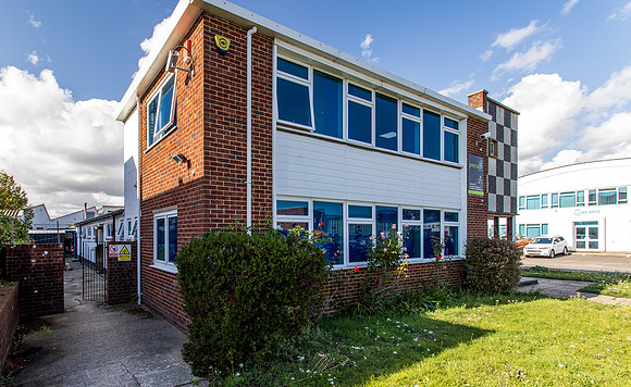 2 Brookside Avenue 45