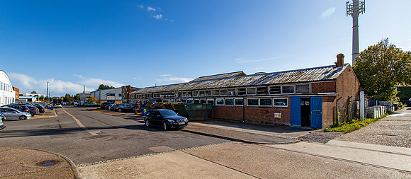 2 Brookside Avenue 32