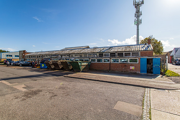2 Brookside Avenue 56
