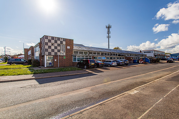 2 Brookside Avenue 52