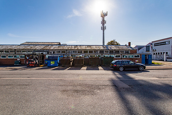 2 Brookside Avenue 34