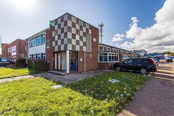 2 Brookside Avenue 38