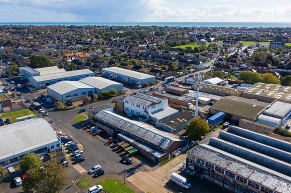 2 Brookside Avenue 10