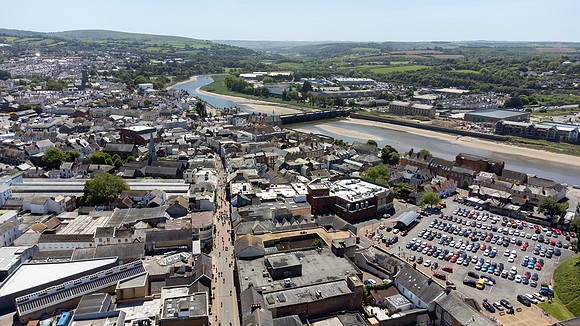 WH Smith Barnstaple-60
