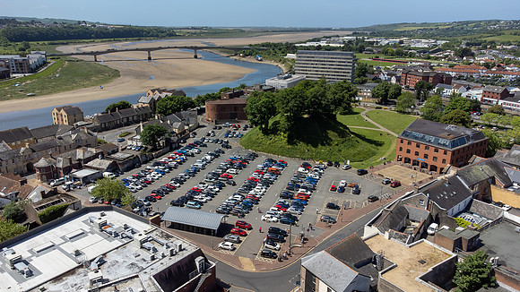 WH Smith Barnstaple-108