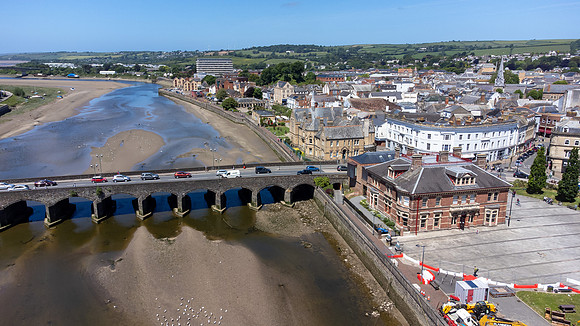 WH Smith Barnstaple-95