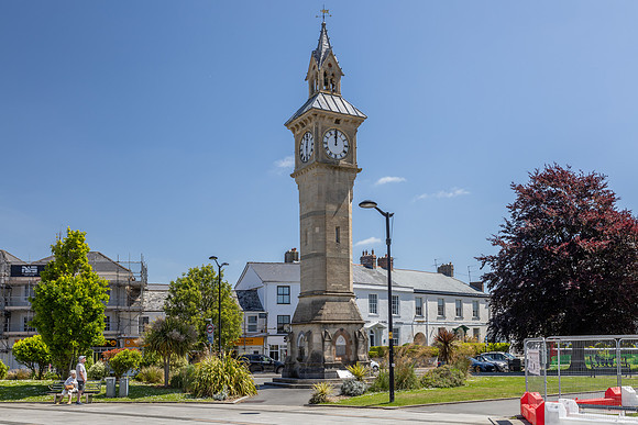 WH Smith Barnstaple-40