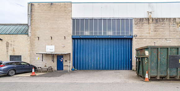 Bankside Trade Park - Cirencester-98
