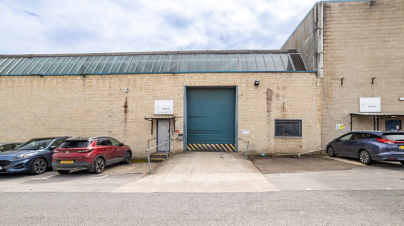 Bankside Trade Park - Cirencester-99
