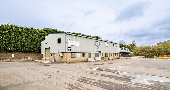 Bankside Trade Park - Cirencester-105