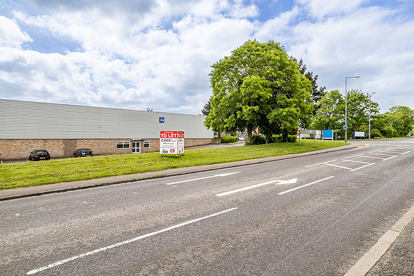 Unit 3a Canons Ind Park - Wolverton-31