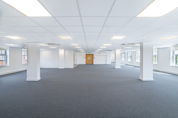 Roseanne House 3rd Floor Suite - Welwyn Grden City-7
