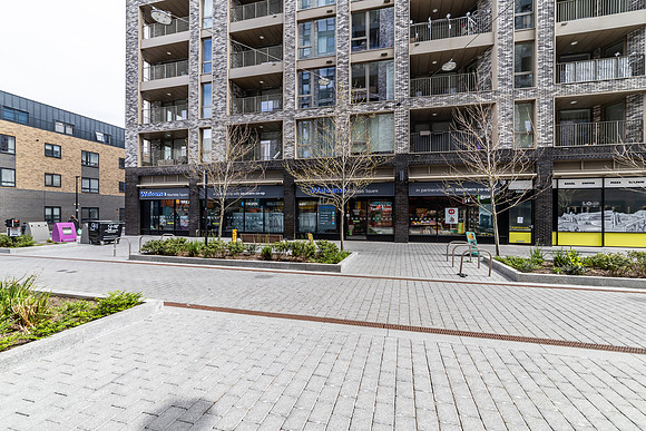 Aberfeldy_Sq_016