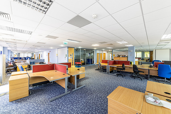 Pyramid Close - Weston Favell-117