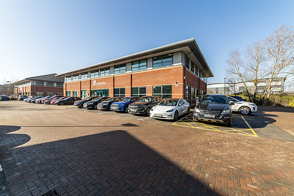 5 Grange Park Court, Northampton 011