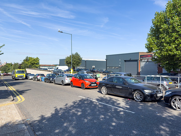 Wellington_Park_Ind_Estate076