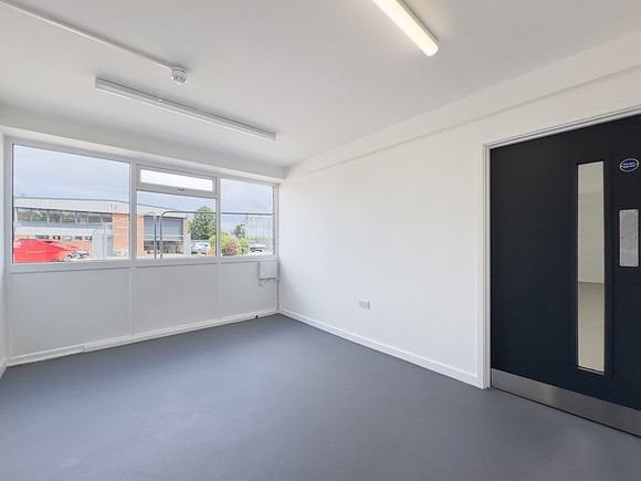 Units 5 - 12a -14 - Eldon Way Ind Biggleswade 016