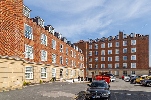 Rosanne House 109