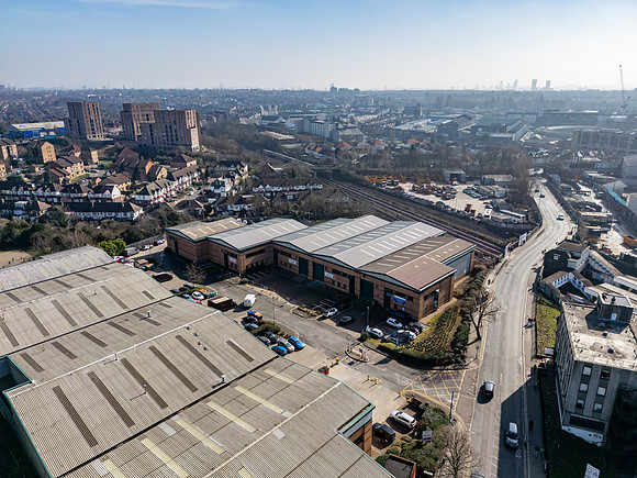 Falcon Park - Neasden-135