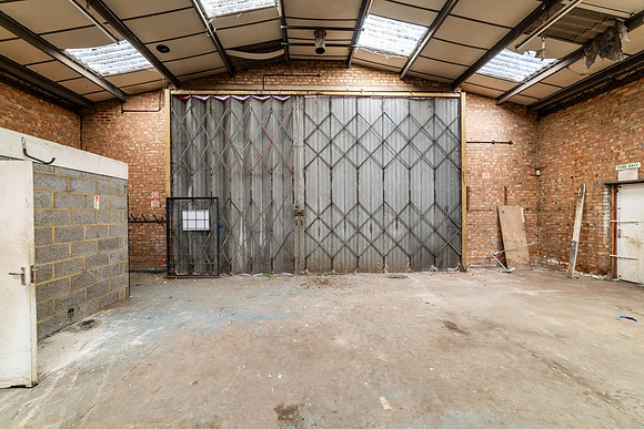 Commerce Way - Leighton Buzzard-50