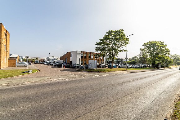 Commerce Way - Leighton Buzzard-10