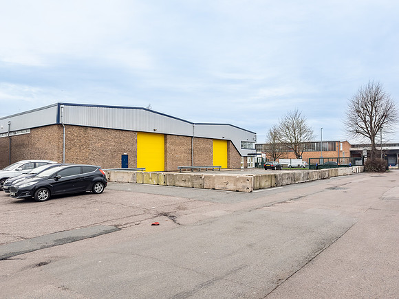 Unit 14 Trident Ind Estate 044