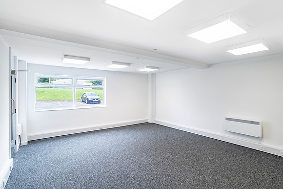 Unit 3a Canons Ind Park - Wolverton-57