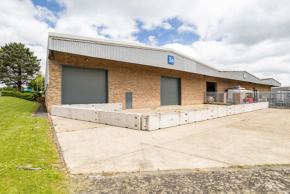 Unit 3a Canons Ind Park - Wolverton-14