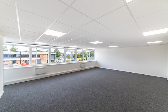 Units 5 - 12a -14 - Eldon Way Ind Biggleswade 010