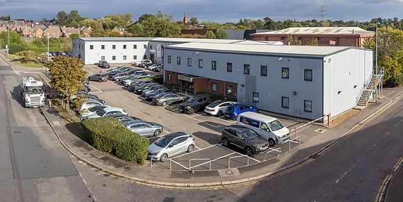 Highbourne and Eldon House - Crick-111