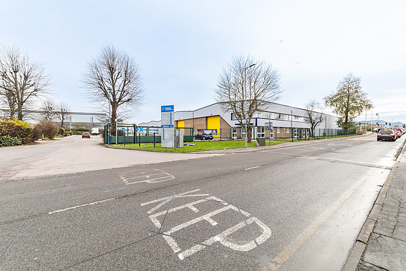 Unit 14 Trident Ind Estate 034