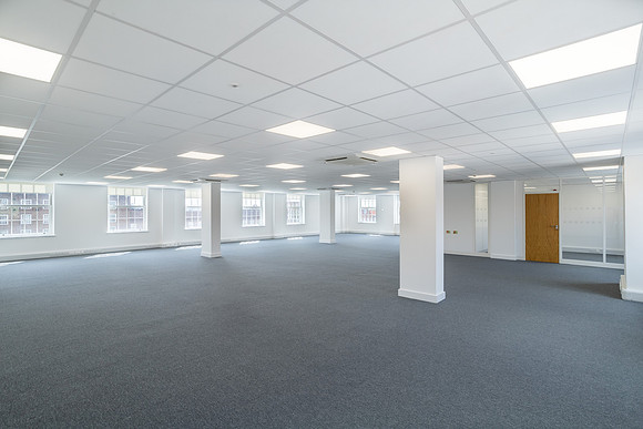 Roseanne House 3rd Floor Suite - Welwyn Grden City-10