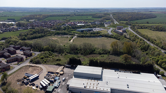 Tripark Corby-86