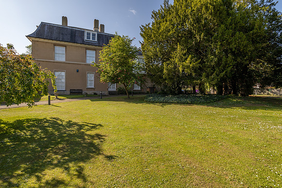 Kempston Manor Part 2-25