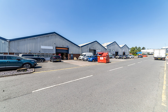 Kelvin Way Industrial - West Brom-180