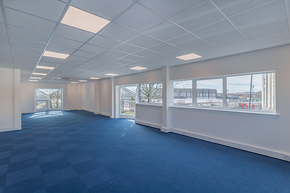 FALCON PARK NEASDEN-115