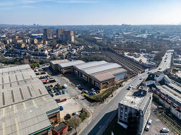 Falcon Park - Neasden-134