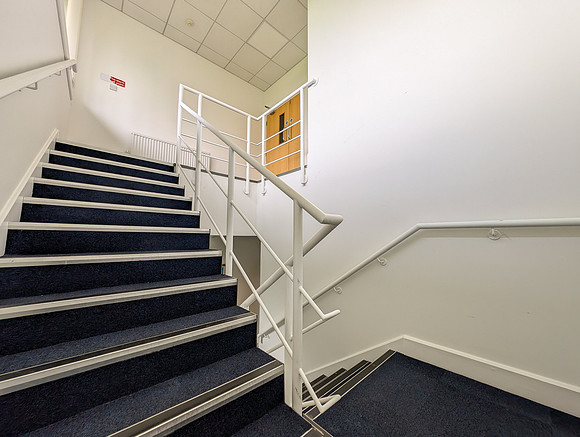 Priory Court Int-27
