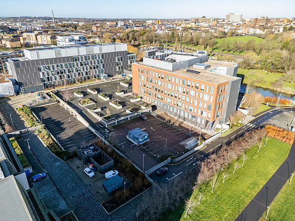 Lancaster_House_Nptn_168