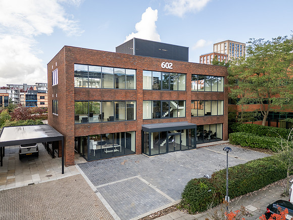 602 South Seventh St 070