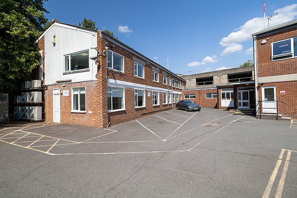 Maple Lodge Close-39
