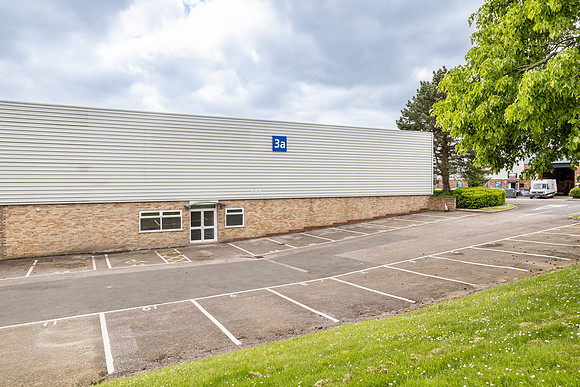 Unit 3a Canons Ind Park - Wolverton-26