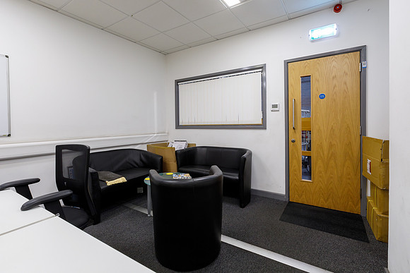 Unit B Axis Park, Slough 056