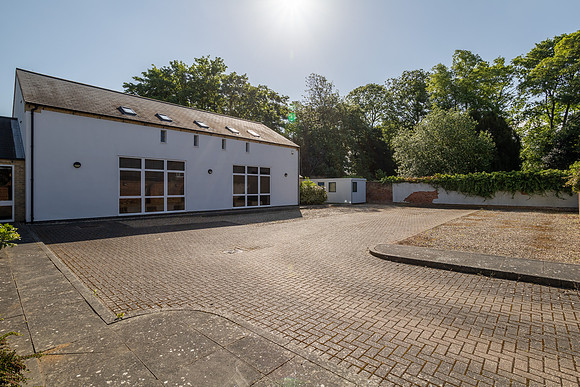 Kempston Manor Part 2-20