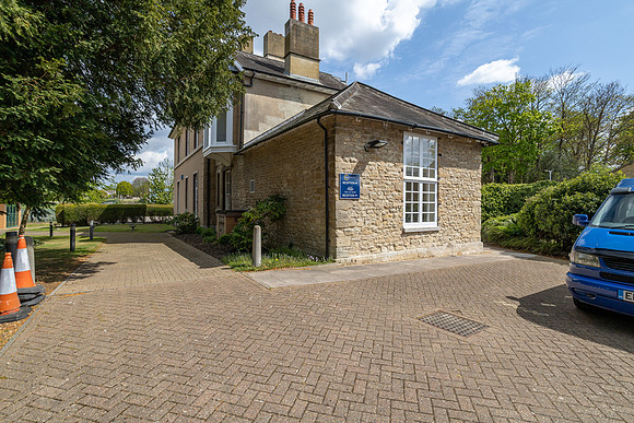 Kempston Manor Exteriors 010