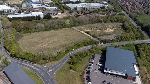 Tripark Corby-100