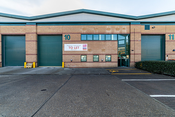 Falcon Park - Neasden-91