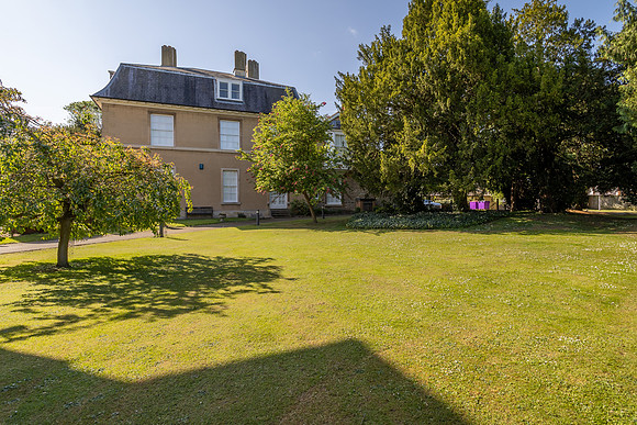 Kempston Manor Part 2-24