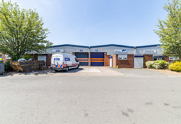 Kelvin Way Industrial - West Brom-162