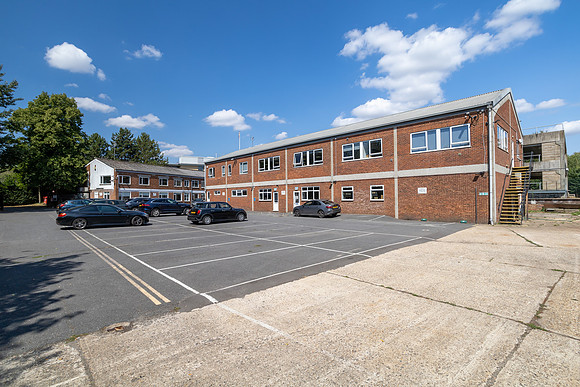 Maple Lodge Close-47